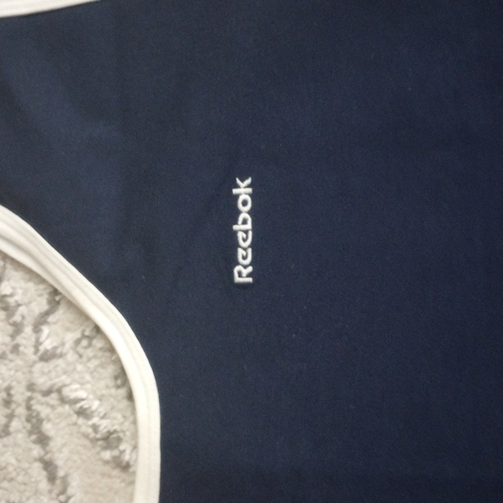 REEBOK Stretchy Size XL Top - Picture 3 of 4